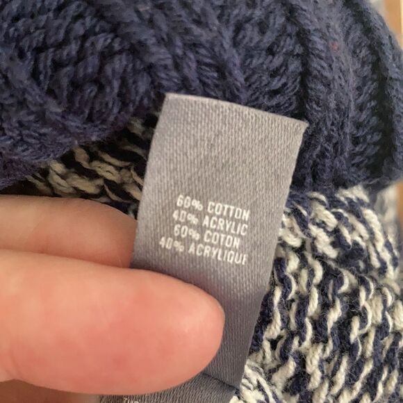 Aerie Large Knit Color Block Crew Neck Sweater - Picture 5 of 8